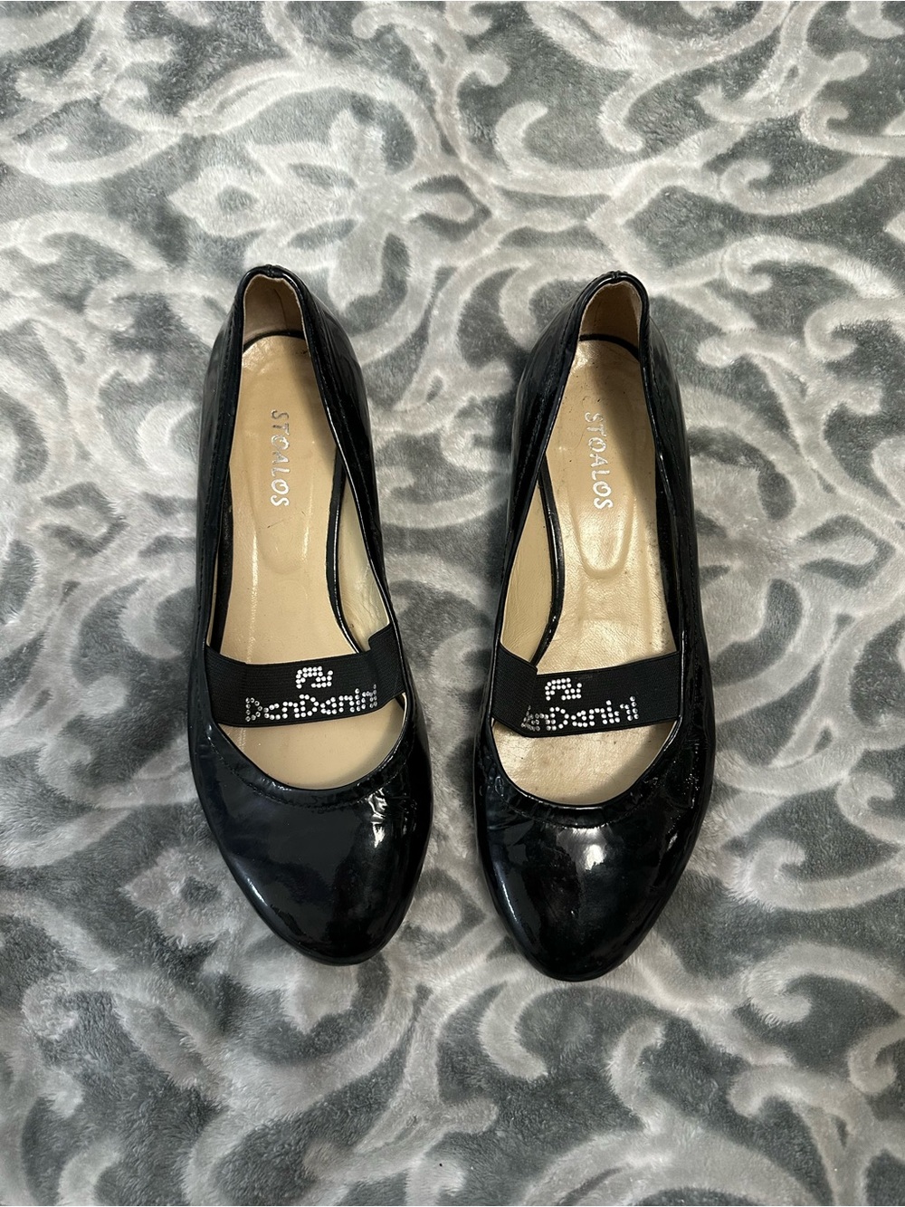 Stuart Weitzman Black Patent Leather Round-Toe Flats